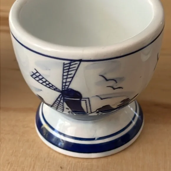Lot of 4 Vintage Delft Blue & White Hand Painted Egg Cups Windmill - Picture 2 of 8